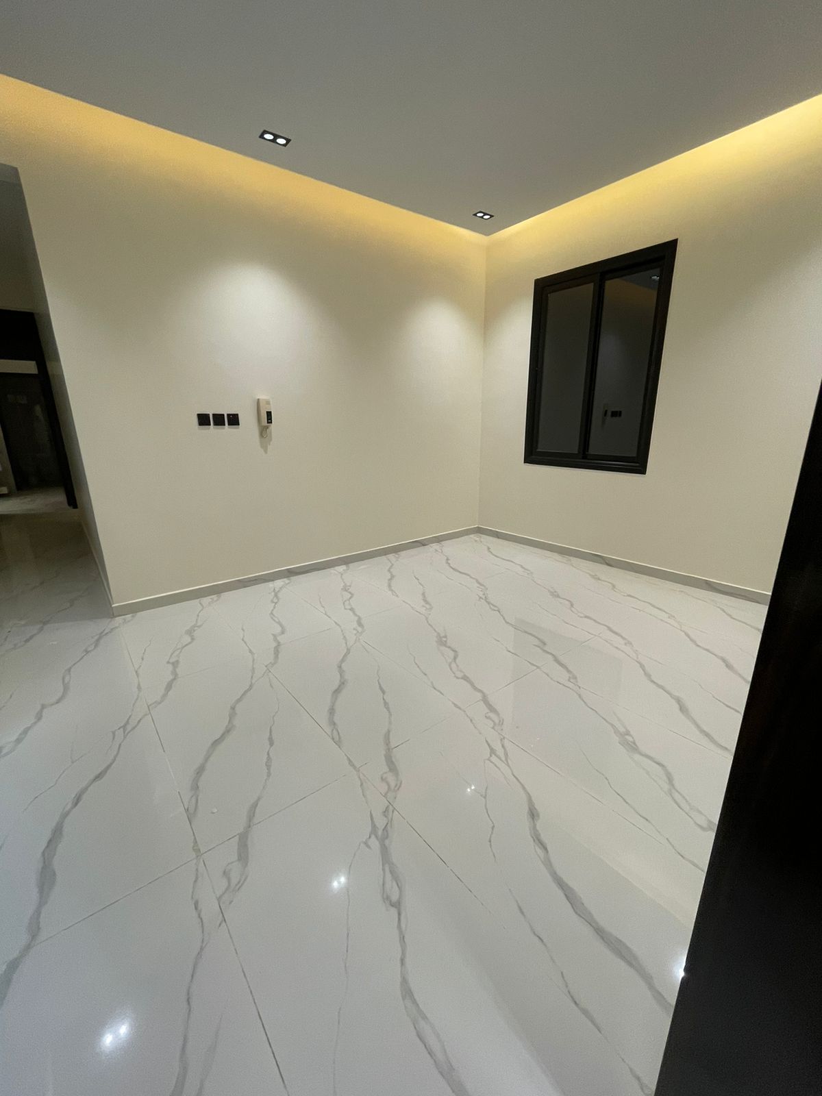 property_image_undefined