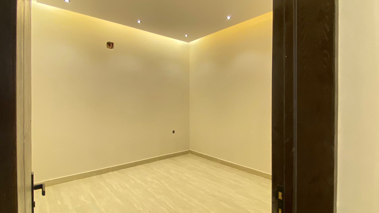 property_image_undefined