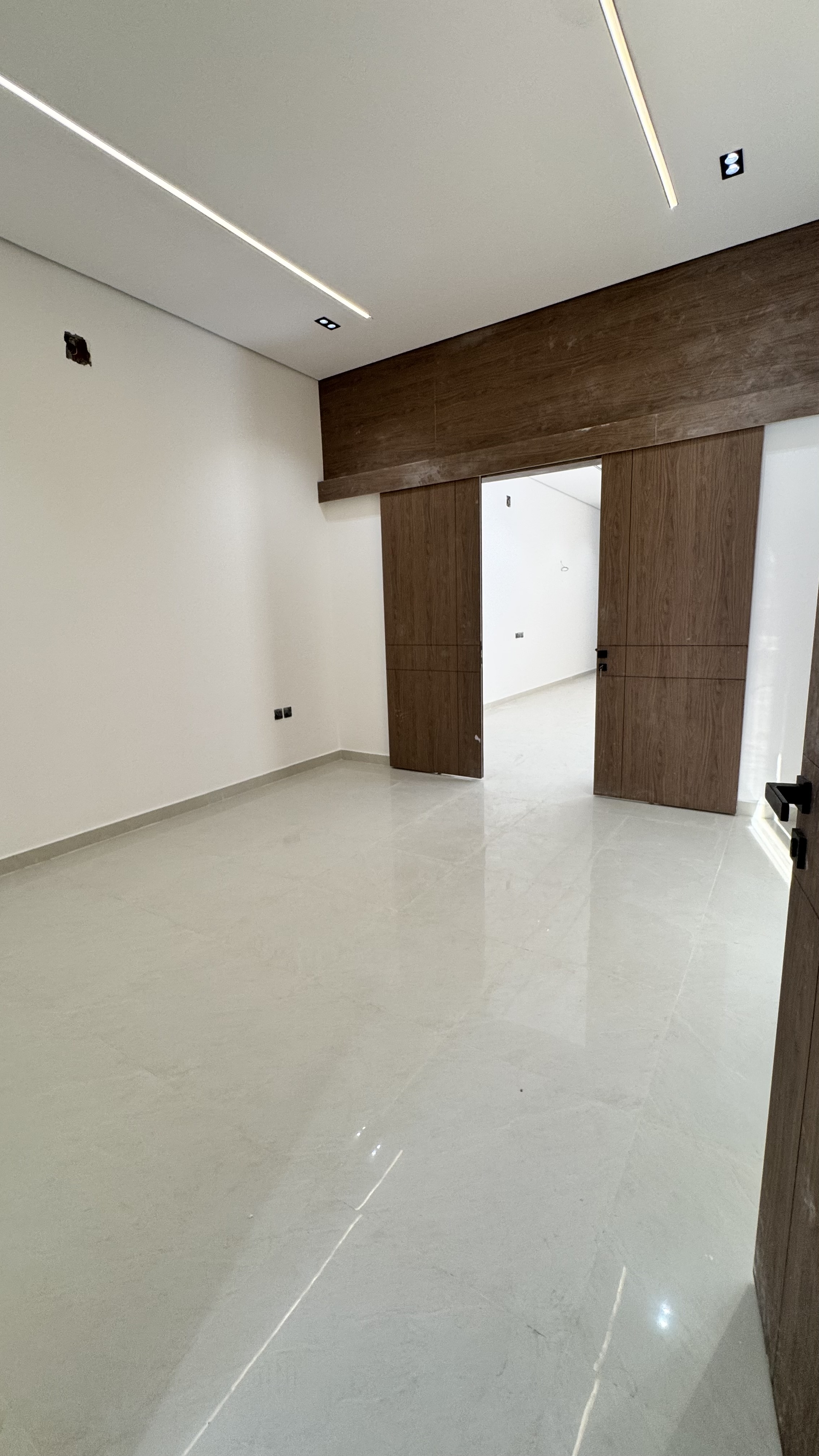 property_image_undefined