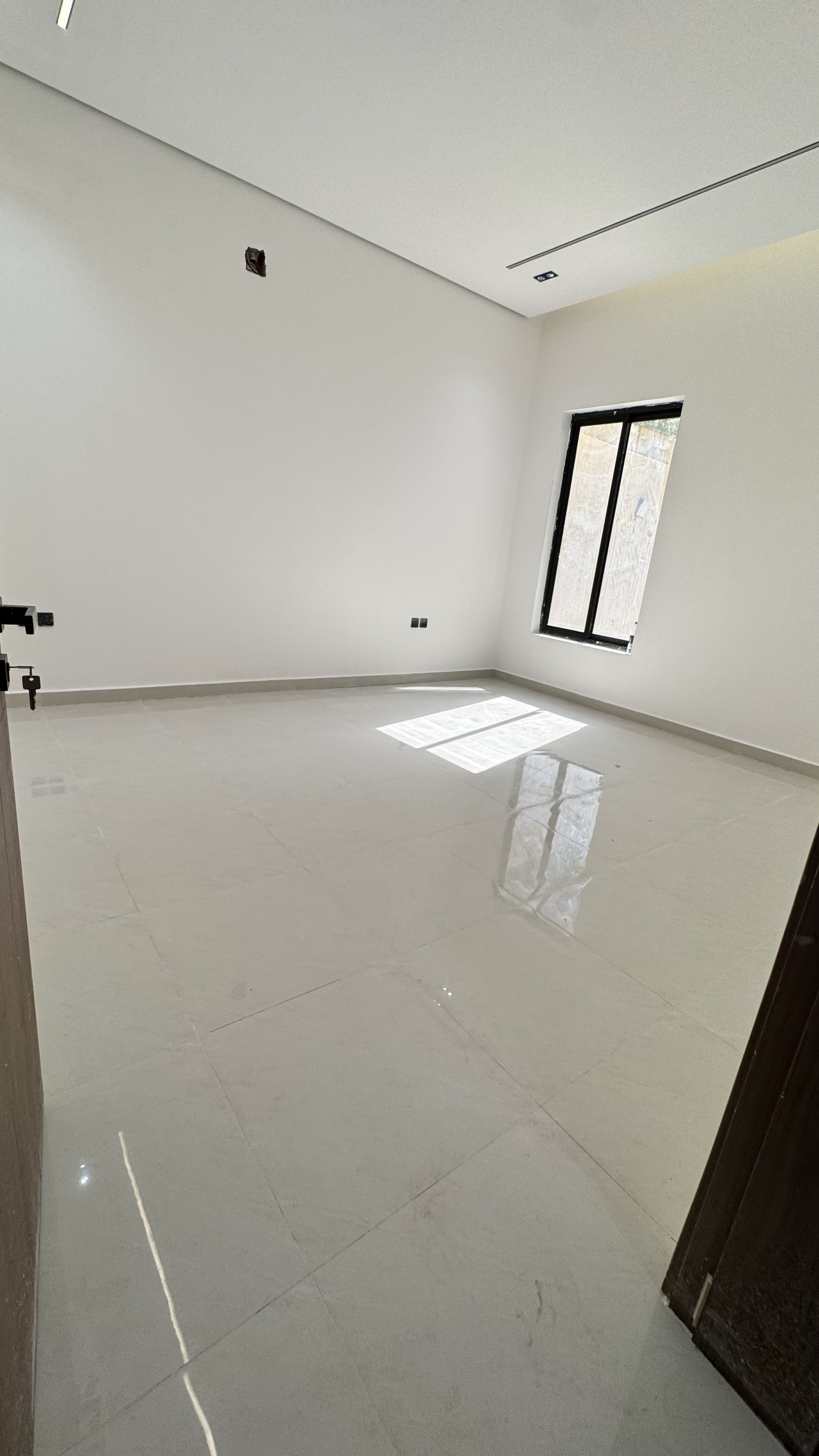 property_image_undefined