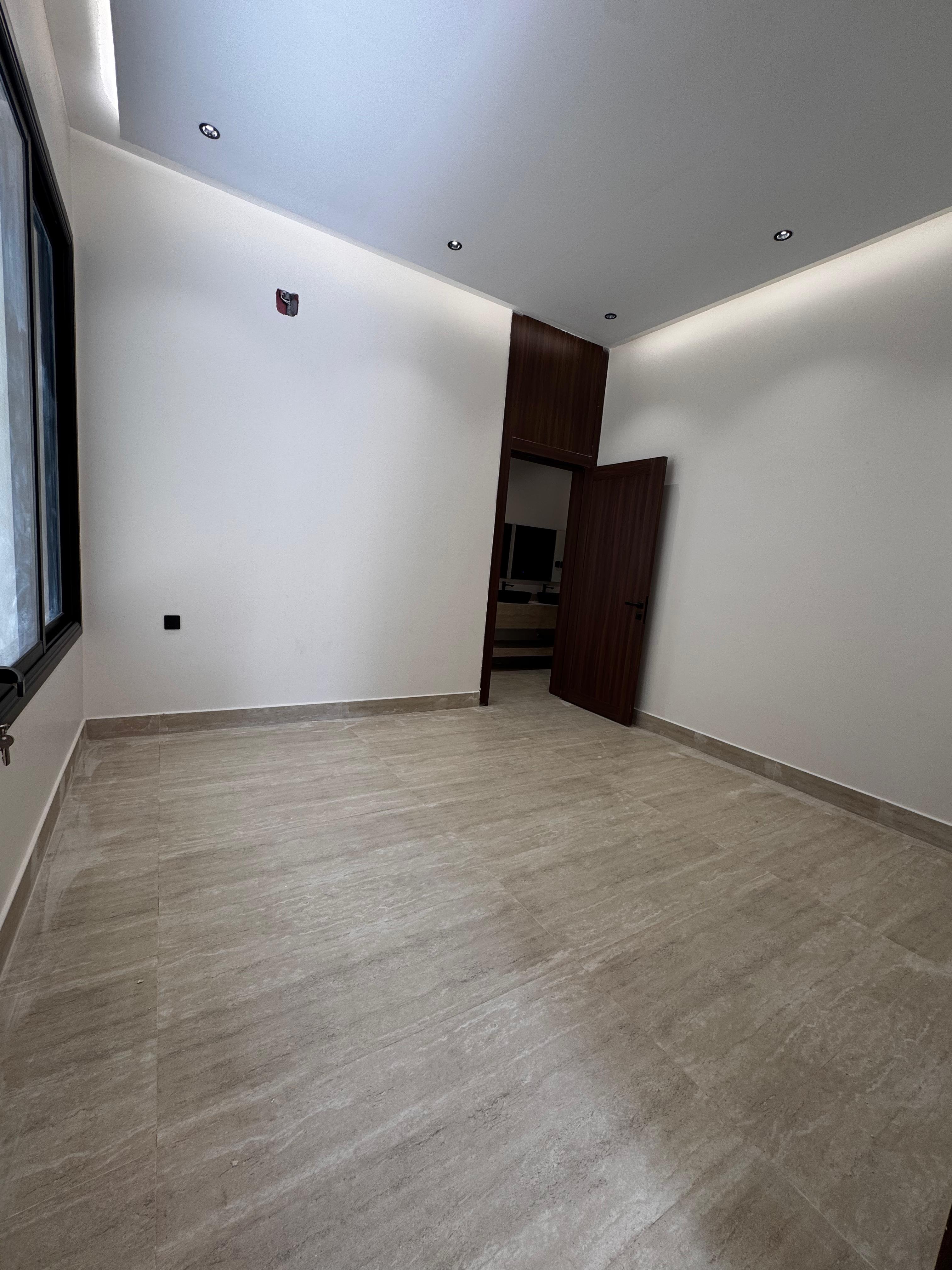 property_image_undefined