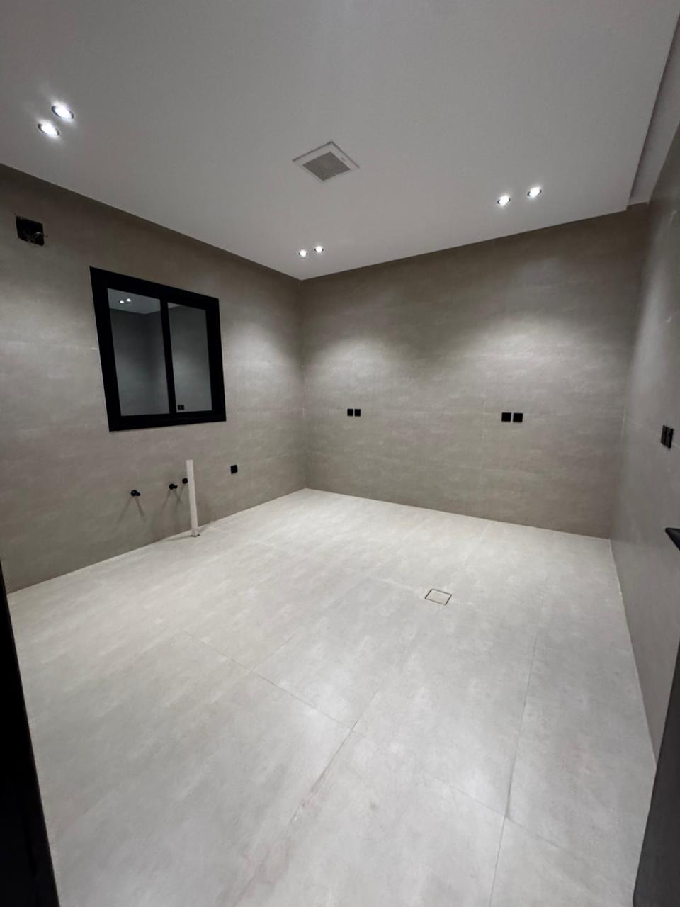 property_image_undefined