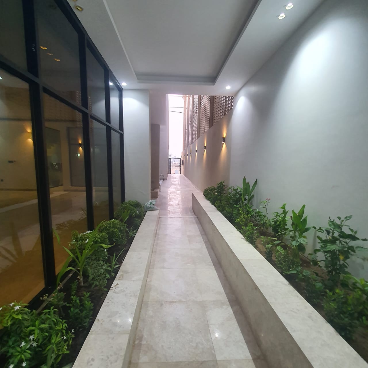 property_image_undefined