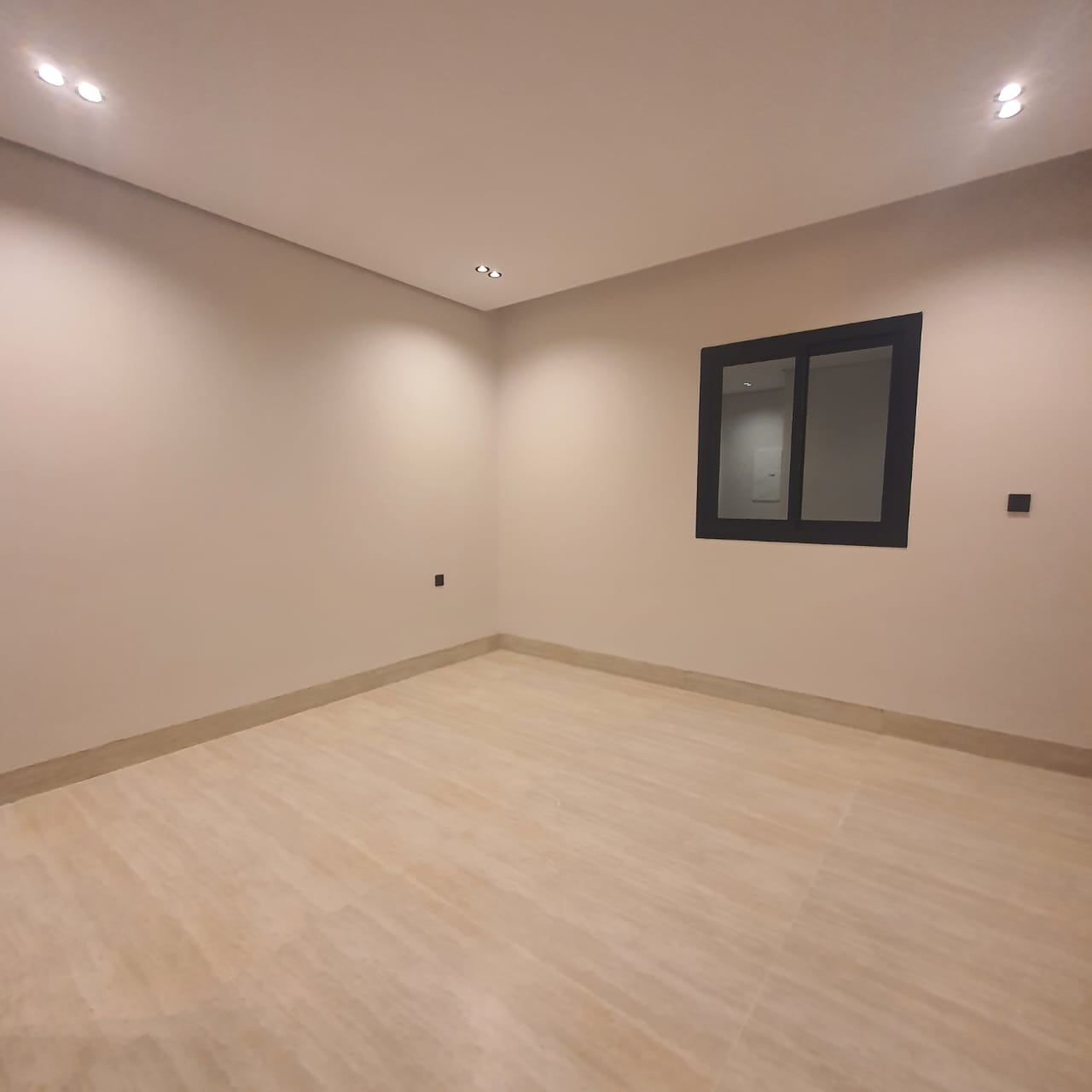 property_image_undefined