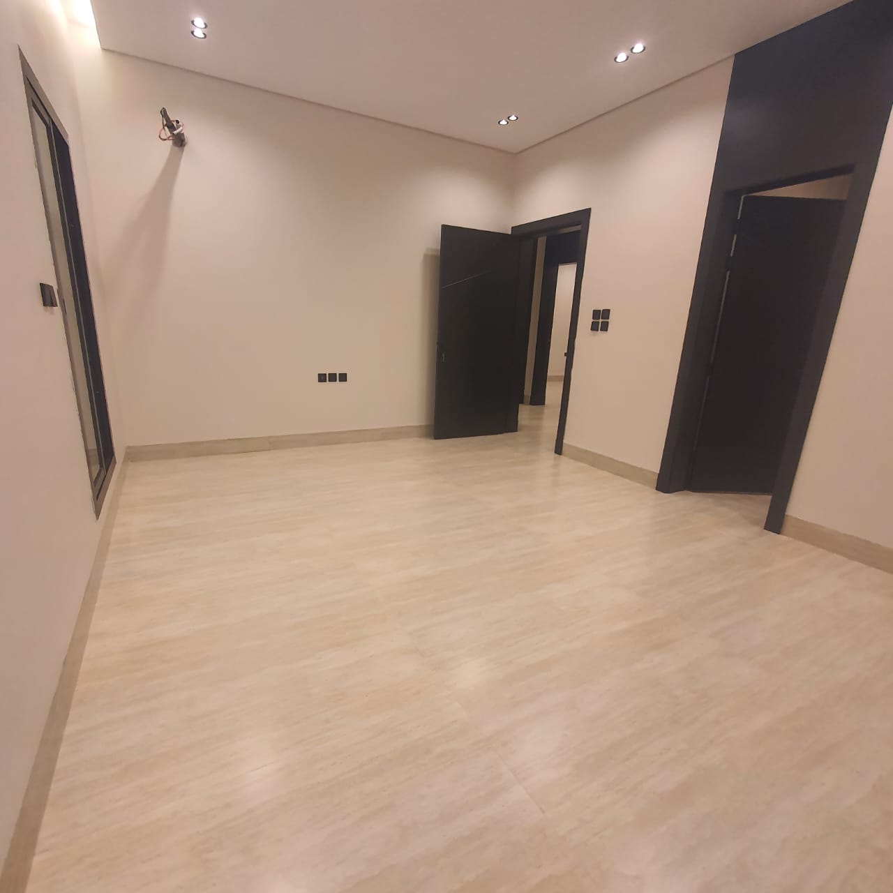 property_image_undefined