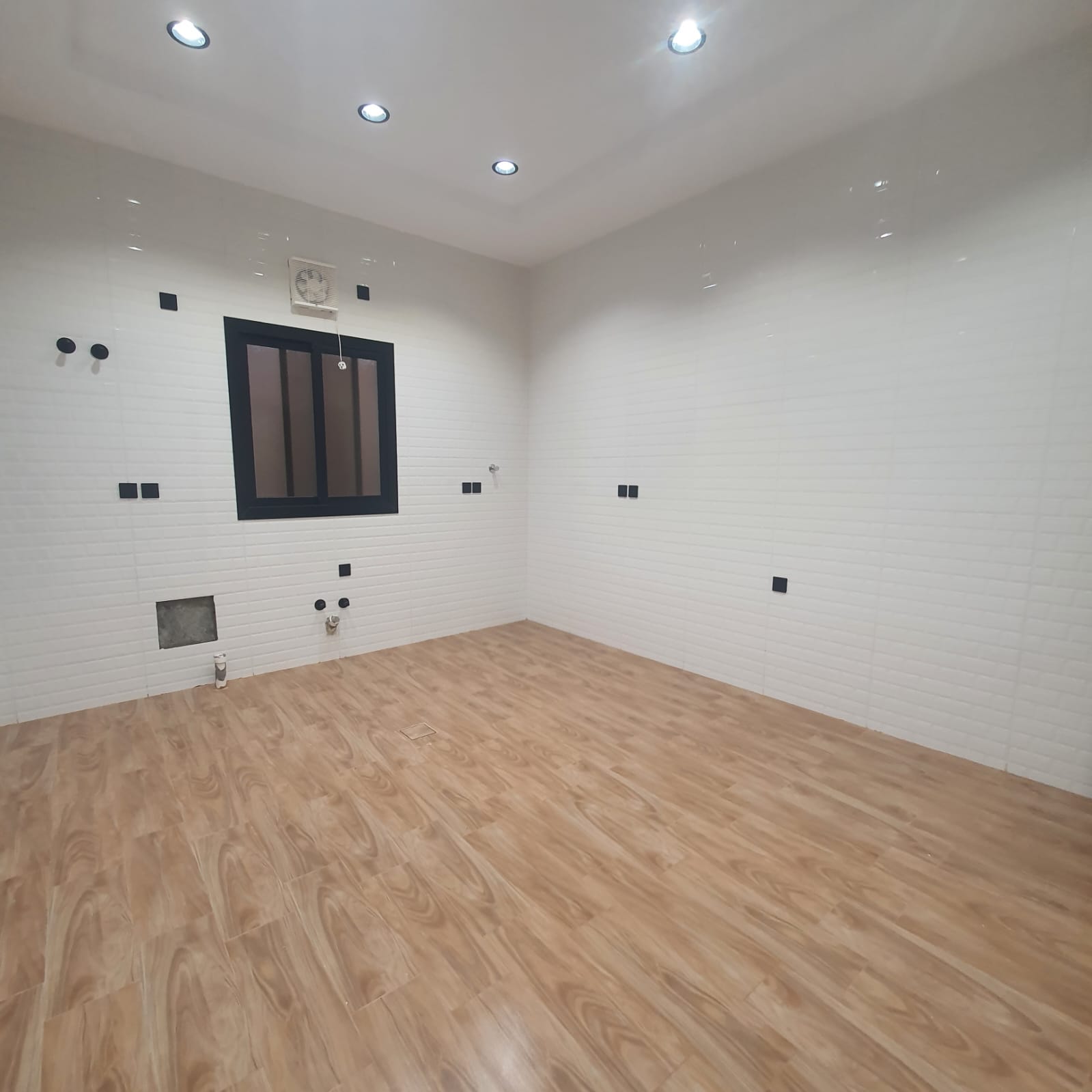 property_image_undefined