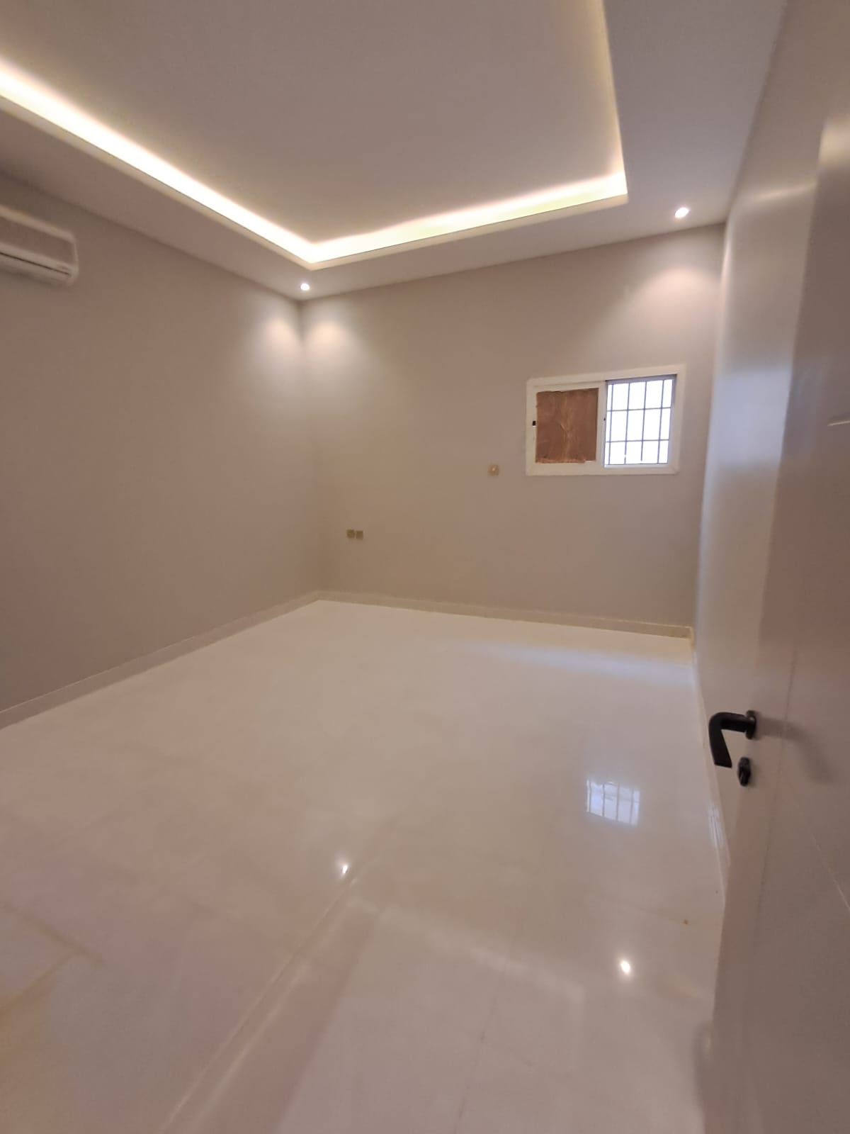 property_image_undefined