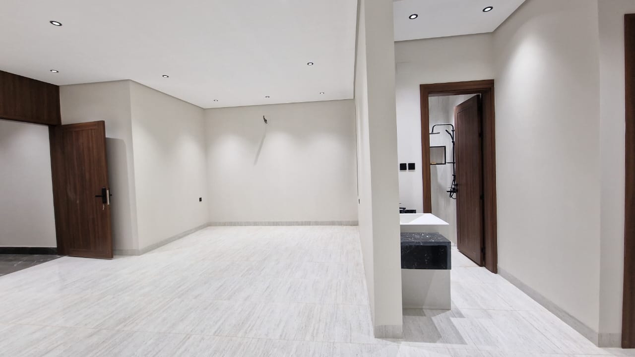 property_image_undefined