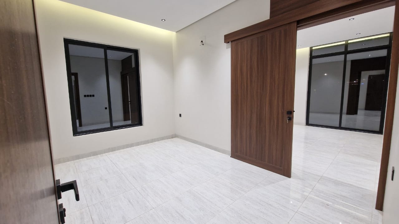 property_image_undefined