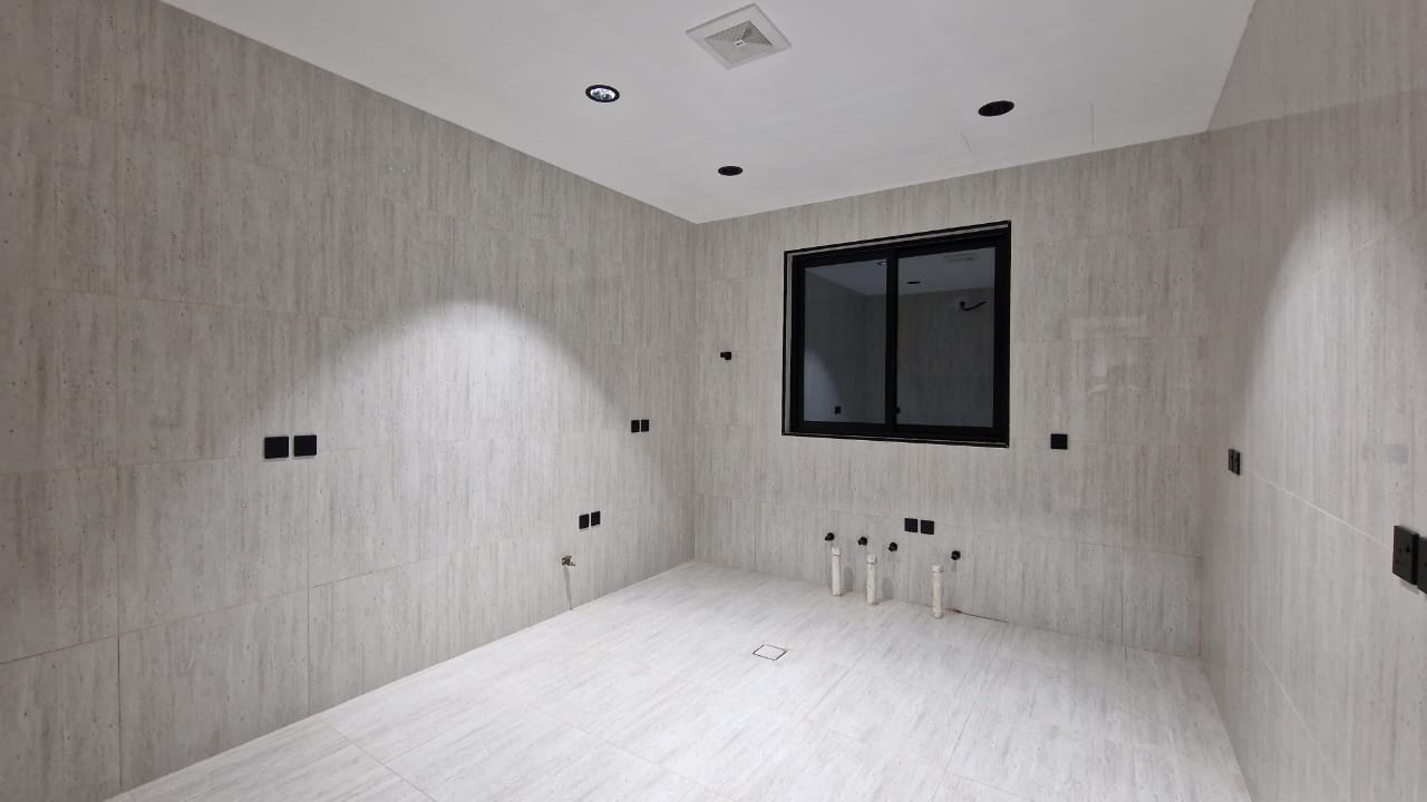 property_image_undefined