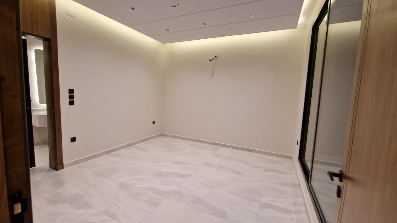 property_image_undefined