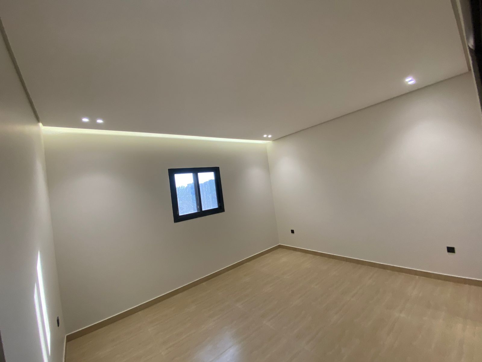 property_image_undefined