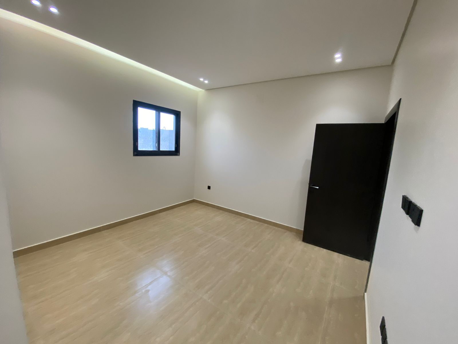 property_image_undefined